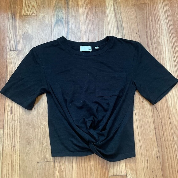 Wilfred Free Black Tee Shirt Size Small - Picture 1 of 6